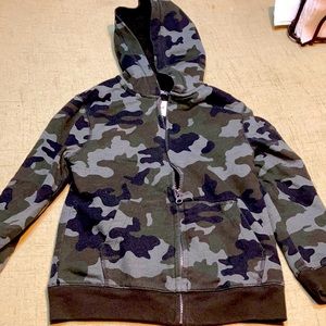 Camouflage zip hoodie
